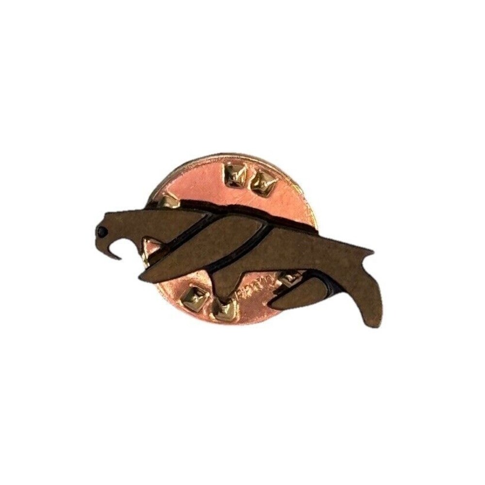 Vintage Tangent Abstract Brass Cougar Panther Lion Cat 3/4" Lapel Pin Gold